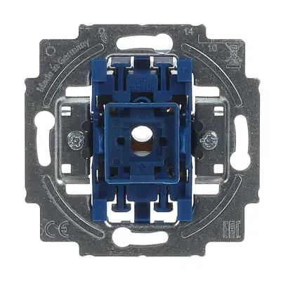  Comutator basculant pentru comutare simpla si comutare alternativa 10 A, Busch-Jaeger. 2000/6 US